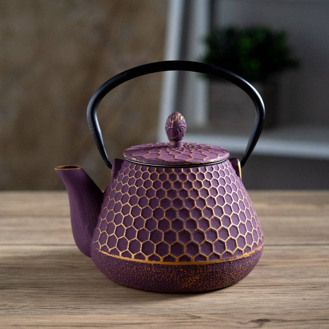 Urban Tokyo - Purple Honeycomb Design 32oz Cast Iron Tea Pot (1/8
